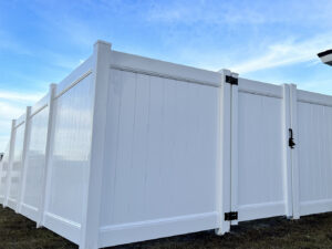 5 Must-Know Vinyl Fence Tips from a Trusted St. Augustine Fence Company